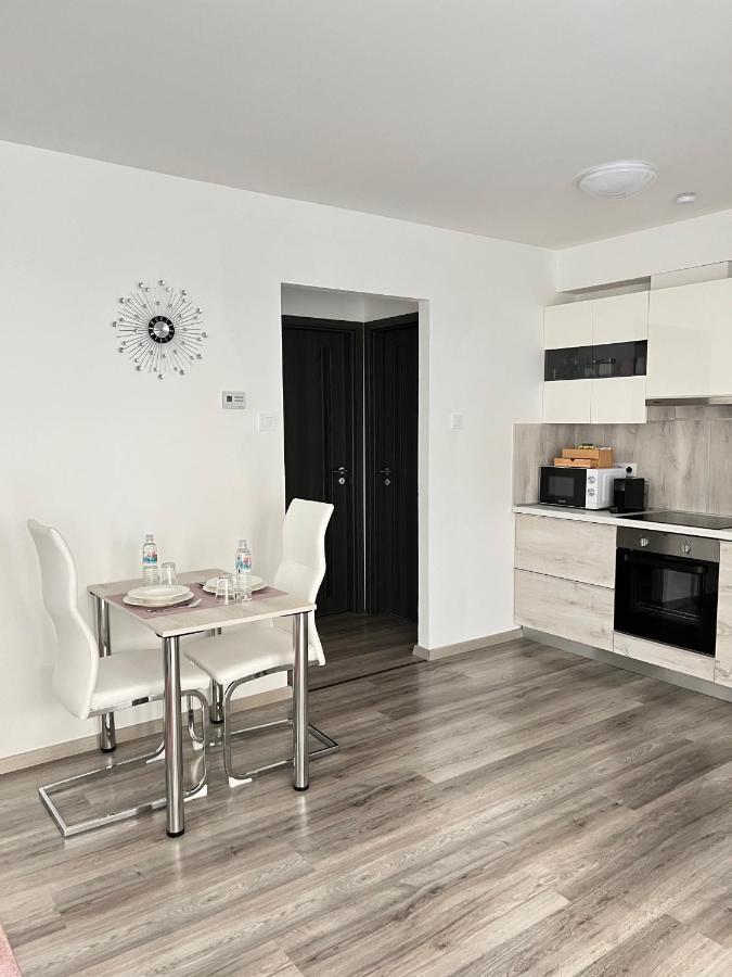 Sunsuite Szeged Exterior photo