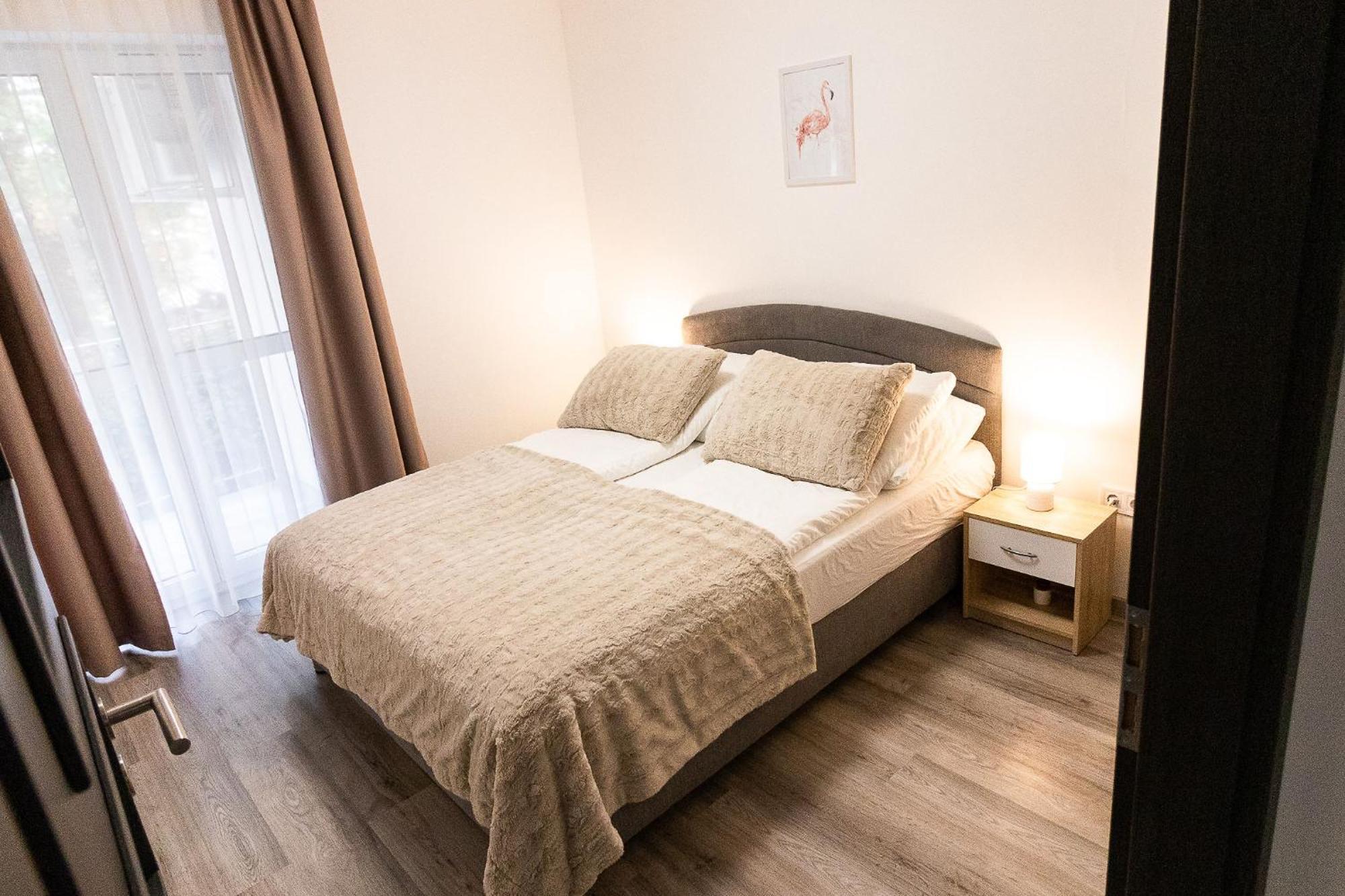 Sunsuite Szeged Exterior photo